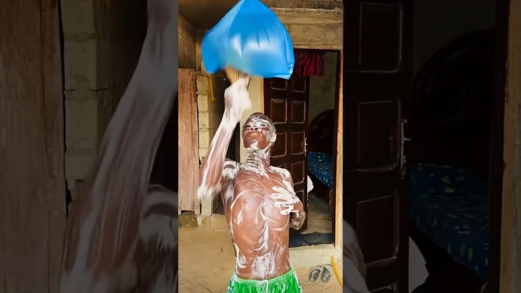 hehe 😆#赤ちゃんのいる生活 #赤ちゃん#癒し #生後3ヶ月 #shortvideo#short #fyp シ#funny